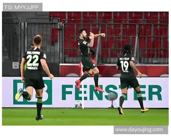 沙尔克04客场大败法兰克福降级之路堪忧